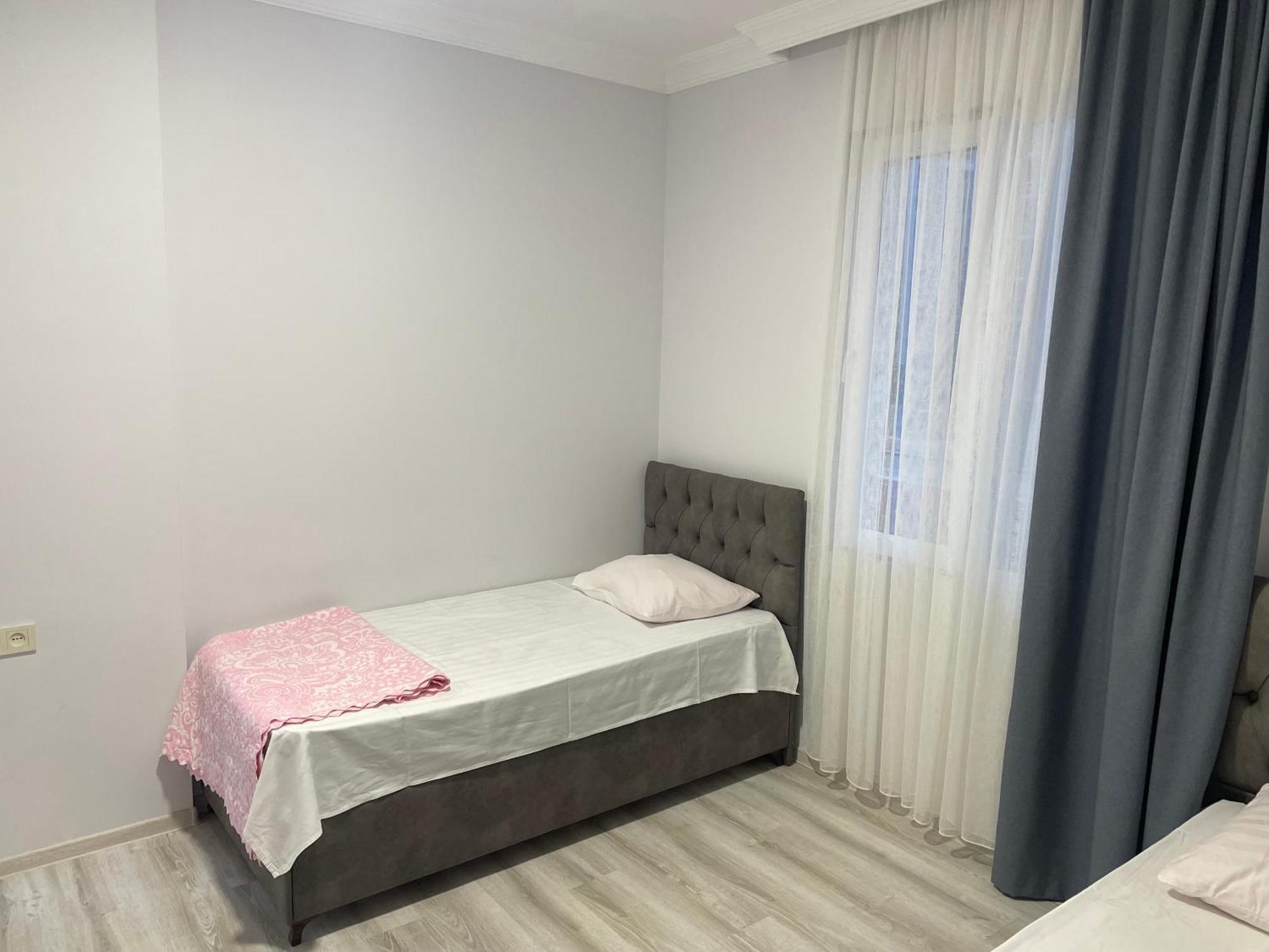 Twins Hotel Gonio Ngoại thất bức ảnh