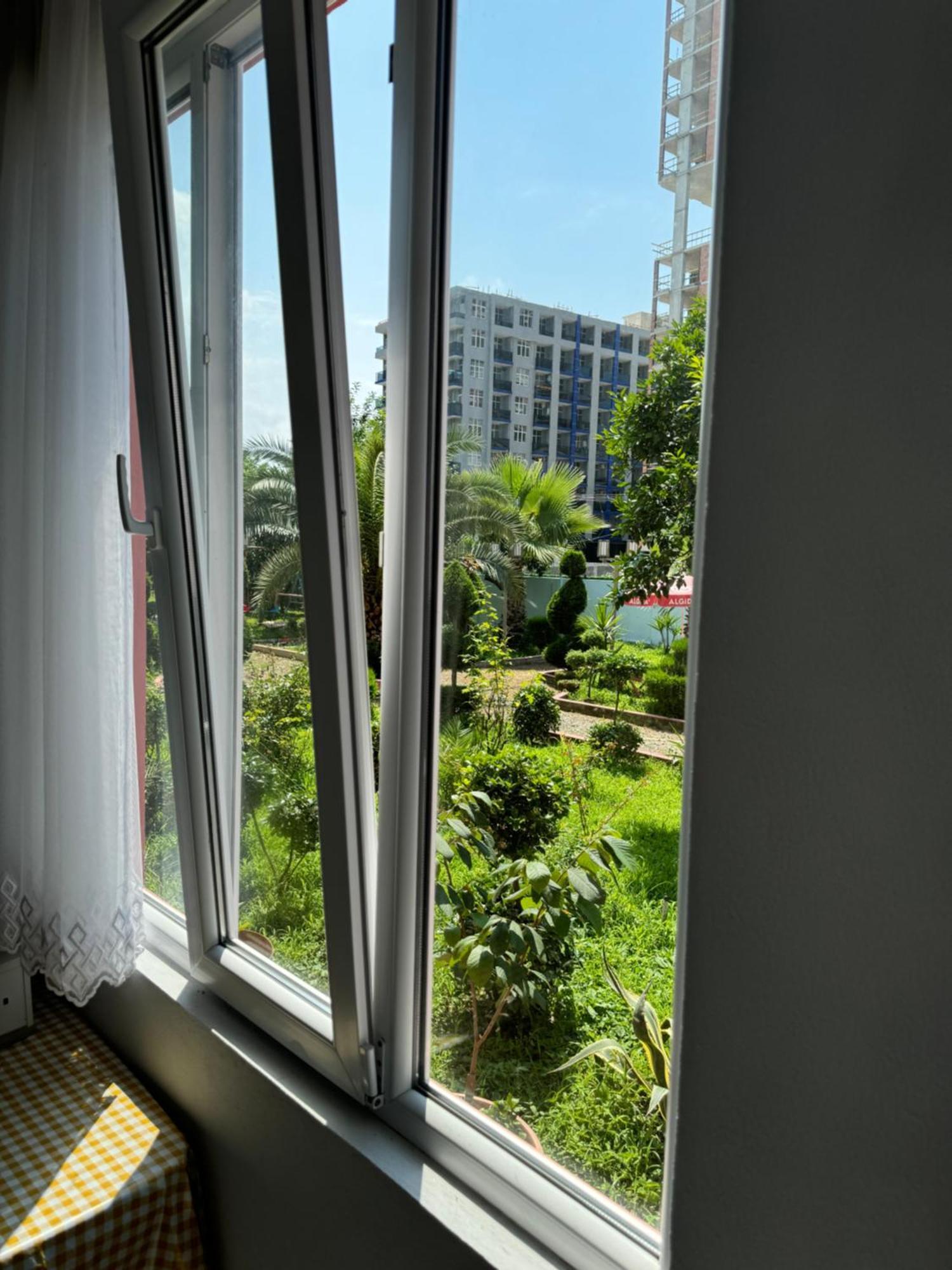 Twins Hotel Gonio Ngoại thất bức ảnh