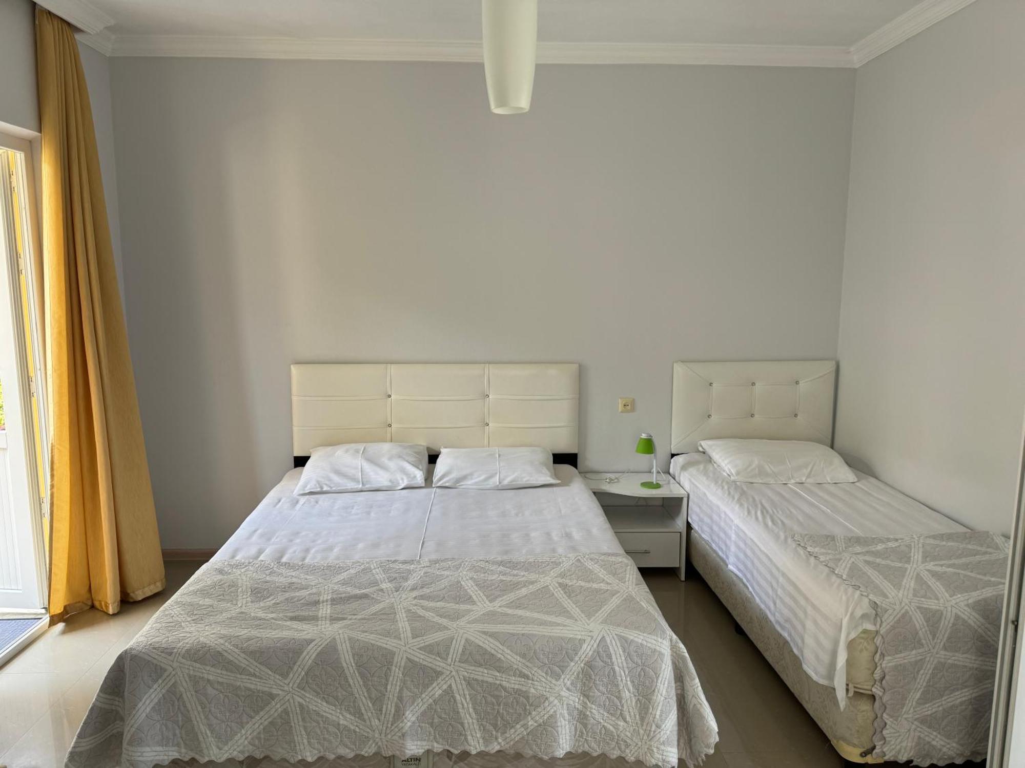 Twins Hotel Gonio Ngoại thất bức ảnh