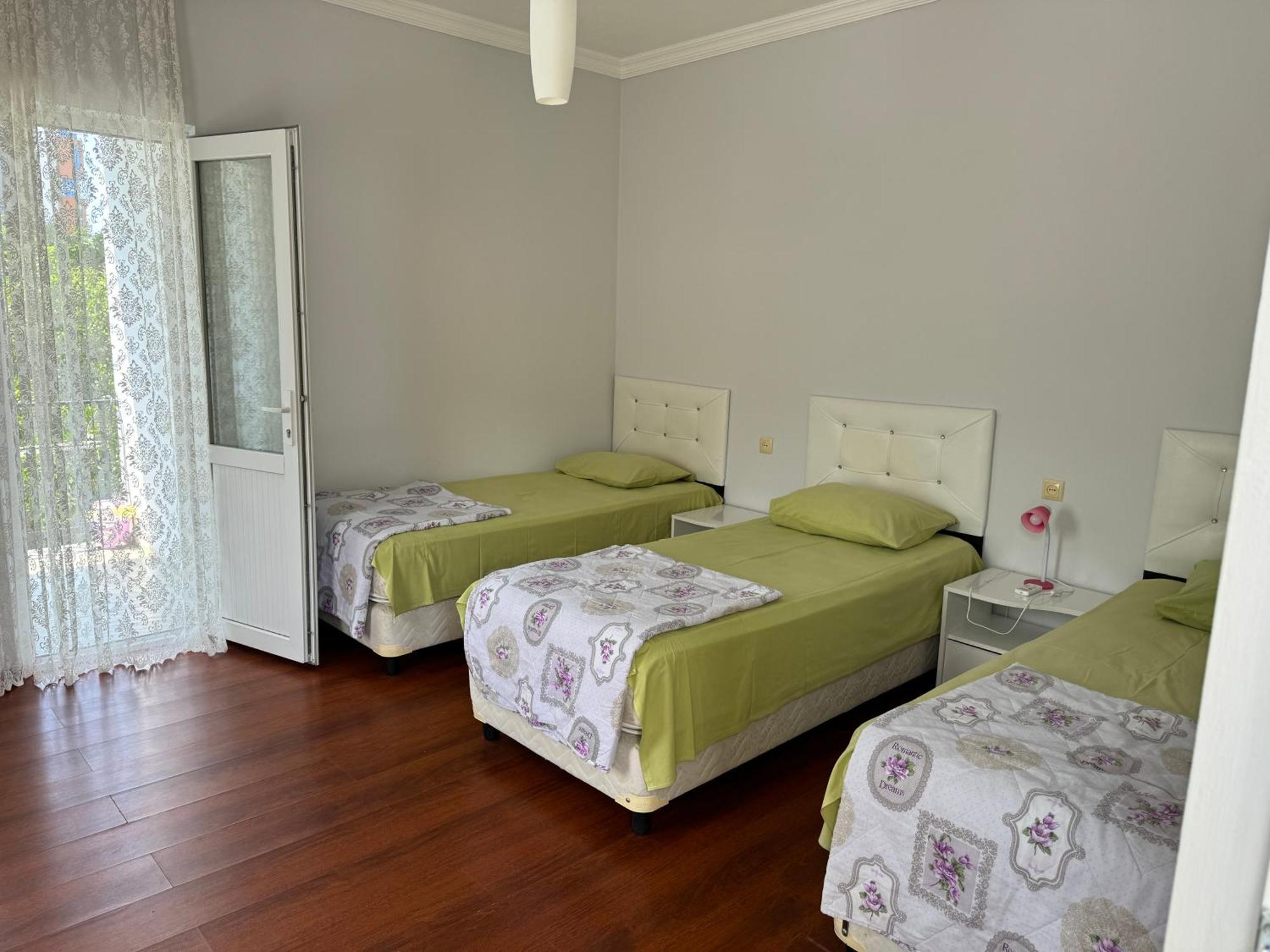 Twins Hotel Gonio Ngoại thất bức ảnh