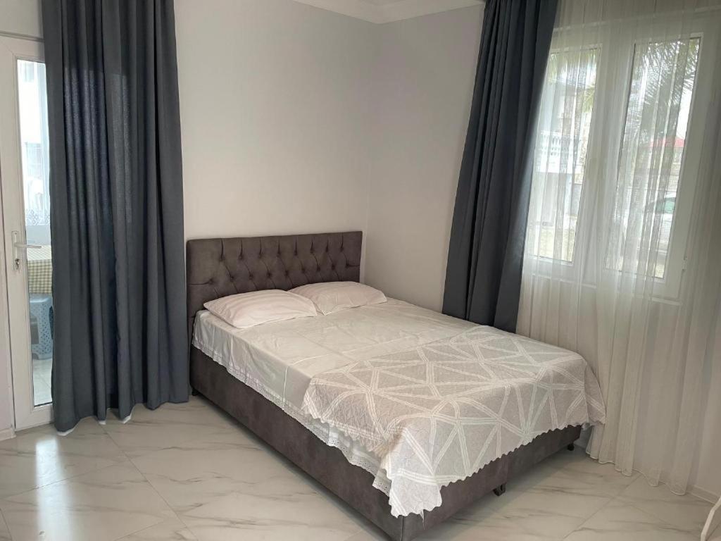 Twins Hotel Gonio Ngoại thất bức ảnh